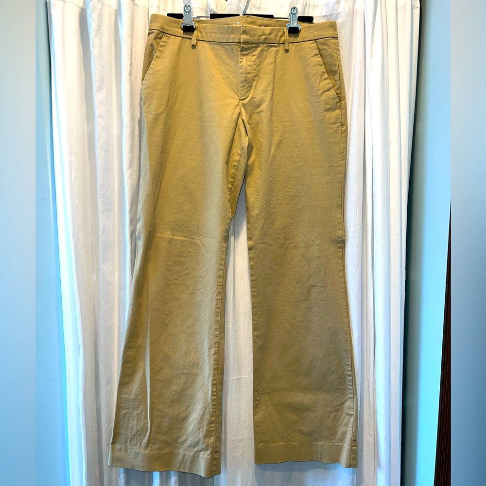 GAP Perfect Khakis